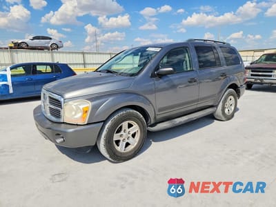 2005 DODGE DURANGO SLT 1D4HB48D05F513445 - główne zdjęcie licytacji z USA - miniatura