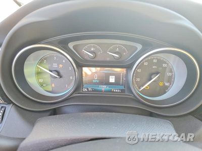 Zdjęcie 9 z 13 samochodu: 2018 BUICK ENVISION ESSENCE VIN:LRBFX1SAXJD008245 - miniatura