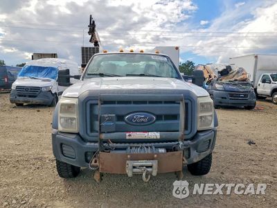 Piąte zdjęcie samochodu w środku: 2012 FORD F550 SUPER DUTY VIN:1FDUF5HT1CEC90568 - miniatura