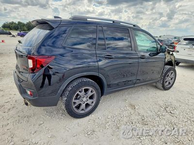 Trzecie zdjęcie samochodu z tyłu: 2024 HONDA PASSPORT TRAIL SPORT VIN:5FNYF8H65RB007551 - miniatura