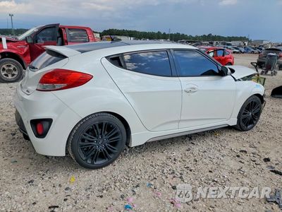 Trzecie zdjęcie samochodu z tyłu: 2016 HYUNDAI VELOSTER TURBO VIN:KMHTC6AE5GU282961 - miniatura