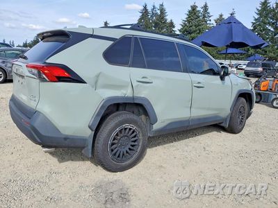 Trzecie zdjęcie samochodu z tyłu: 2021 TOYOTA RAV4 HYBRID XLE VIN:4T3RWRFV2MU039073 - miniatura