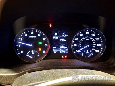 Zdjęcie 9 z 13 samochodu: 2018 HYUNDAI ELANTRA SE VIN:KMHD74LF7JU591468 - miniatura