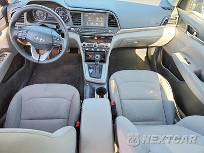 Zdjęcie 8 z 12 samochodu: 2020 HYUNDAI ELANTRA SEL VIN:5NPD84LFXLH533742 - miniatura
