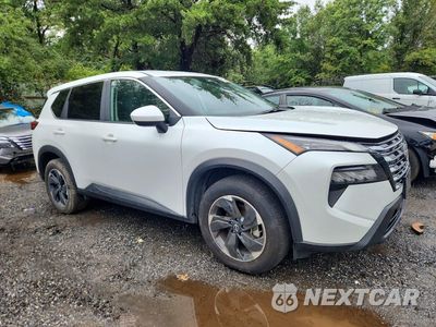 Czwarte zdjęcie samochodu z boku: 2025 NISSAN ROGUE SV VIN:5N1BT3BB2SC798739 - miniatura