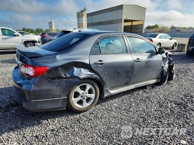 Trzecie zdjęcie samochodu z tyłu: 2011 TOYOTA COROLLA S VIN:2T1BU4EE7BC723121 - miniatura