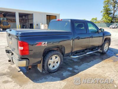 Trzecie zdjęcie samochodu z tyłu: 2011 CHEVROLET SILVERADO K1500 LT VIN:3GCPKSE33BG282222 - miniatura