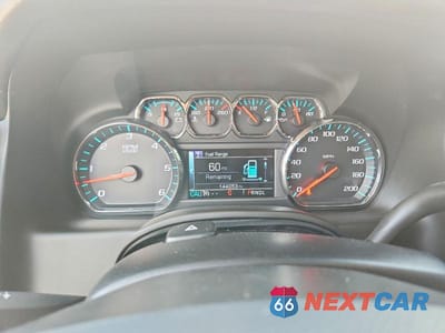 Zdjęcie 9 z 13 samochodu: 2017 GMC YUKON SLE VIN:1GKS2AKC6HR234638 - miniatura