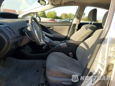 Zdjęcie 7 z 12 samochodu: 2014 TOYOTA PRIUS TWO VIN:JTDKN3DU4E1774245 - miniatura