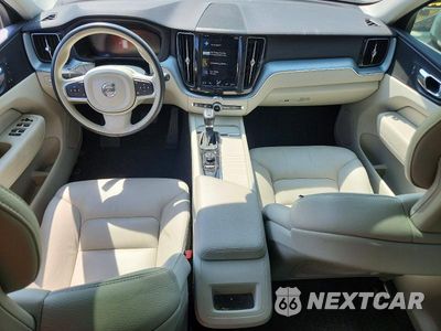Zdjęcie 8 z 13 samochodu: 2018 VOLVO XC60 T6 MOMENTUM VIN:YV4A22RK4J1062492 - miniatura
