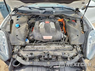 Zdjęcie 12 z 14 samochodu: 2016 PORSCHE CAYENNE SE HYBRID VIN:WP1AE2A25GLA17112 - miniatura