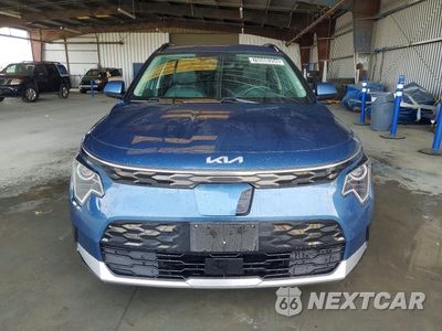 Piąte zdjęcie samochodu w środku: 2023 KIA NIRO WIND VIN:KNDCR3L17P5034023 - miniatura