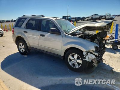 Czwarte zdjęcie samochodu z boku: 2009 FORD ESCAPE XLT VIN:1FMCU03G29KA58814 - miniatura