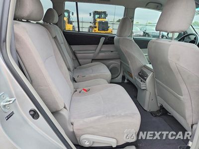 Zdjęcie 11 z 13 samochodu: 2011 TOYOTA HIGHLANDER BASE VIN:5TDBK3EH2BS073342 - miniatura