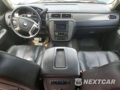 Zdjęcie 8 z 12 samochodu: 2009 CHEVROLET TAHOE K1500 LT VIN:1GNFK23049R211357 - miniatura