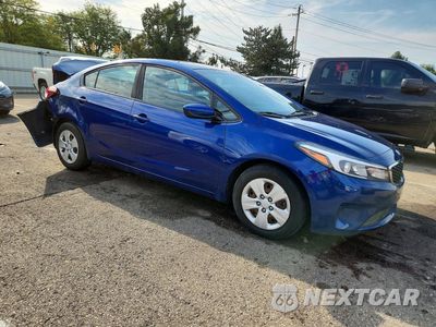 Czwarte zdjęcie samochodu z boku: 2018 KIA FORTE LX VIN:3KPFK4A78JE183292 - miniatura