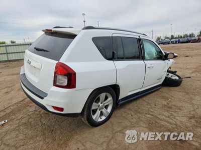 Trzecie zdjęcie samochodu z tyłu: 2017 JEEP COMPASS SPORT VIN:1C4NJCBA2HD123961 - miniatura