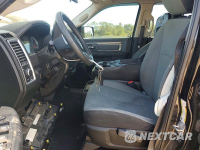 Zdjęcie 7 z 12 samochodu: 2021 RAM 1500 CLASSIC SLT VIN:1C6RR6TTXMS515868 - miniatura