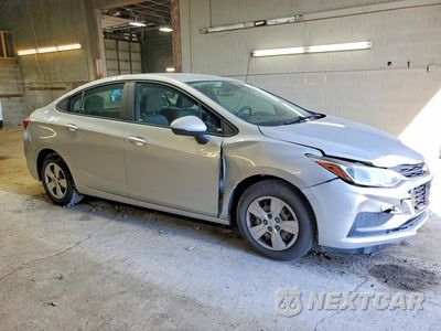Czwarte zdjęcie samochodu z boku: 2016 CHEVROLET CRUZE LS VIN:1G1BC5SM6G7306482 - miniatura