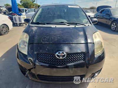 Piąte zdjęcie samochodu w środku: 2008 TOYOTA YARIS BASE VIN:JTDJT923X85157539 - miniatura