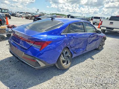 Trzecie zdjęcie samochodu z tyłu: 2024 HYUNDAI ELANTRA SEL VIN:KMHLS4DGXRU795677 - miniatura
