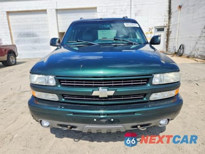 Piąte zdjęcie samochodu w środku: 2002 CHEVROLET SUBURBAN K1500 VIN:3GNFK16Z02G353800 - miniatura