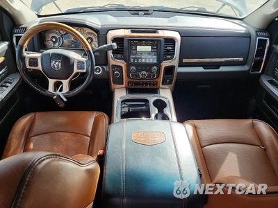Zdjęcie 8 z 12 samochodu: 2017 RAM 2500 LONGHORN VIN:3C6UR5PLXHG562572 - miniatura