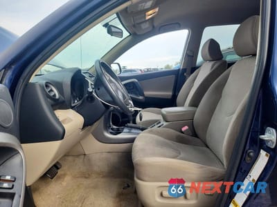 Zdjęcie 7 z 12 samochodu: 2006 TOYOTA RAV4 LIMITED VIN:JTMBD31V165033402 - miniatura