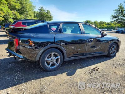 Trzecie zdjęcie samochodu z tyłu: 2025 KIA K4 LXS VIN:3KPFT4DE1SE021285 - miniatura