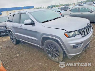 Czwarte zdjęcie samochodu z boku: 2019 JEEP GRAND CHEROKEE LAREDO VIN:1C4RJFAG9KC849984 - miniatura