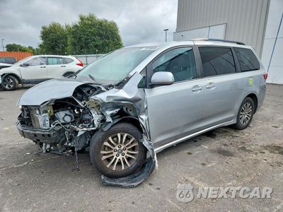 2019 TOYOTA SIENNA XLE 8-PASSENGER 5TDYZ3DC2KS011354 - główne zdjęcie licytacji z USA - miniatura