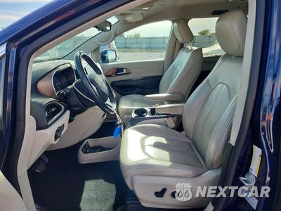 Zdjęcie 7 z 13 samochodu: 2017 CHRYSLER PACIFICA VIN:2C4RC1BG3HR592770 - miniatura