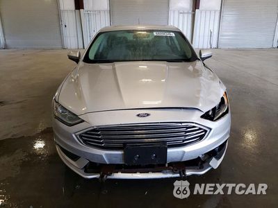 Piąte zdjęcie samochodu w środku: 2017 FORD FUSION S HYBRID VIN:3FA6P0UU6HR304356 - miniatura