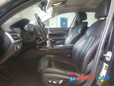 Zdjęcie 7 z 12 samochodu: 2018 BMW 7ER XI VIN:WBA7E4C5XJGV28133 - miniatura