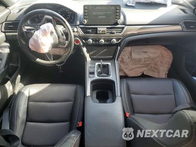 Zdjęcie 8 z 13 samochodu: 2018 HONDA ACCORD SPORT VIN:1HGCV1E39JA243164 - miniatura