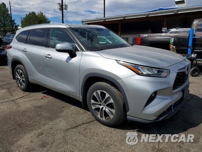 Czwarte zdjęcie samochodu z boku: 2020 TOYOTA HIGHLANDER XLE VIN:5TDGZRBH4LS508419 - miniatura