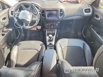 Zdjęcie 8 z 13 samochodu: 2019 JEEP COMPASS LATITUDE VIN:3C4NJCBB1KT655101 - miniatura