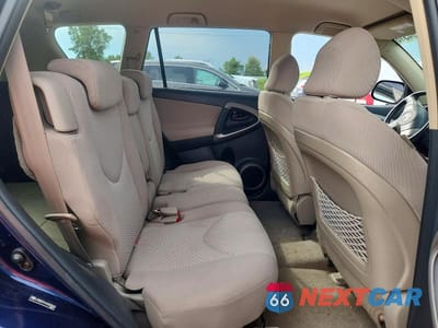 Zdjęcie 10 z 12 samochodu: 2006 TOYOTA RAV4 LIMITED VIN:JTMBD31V165033402 - miniatura