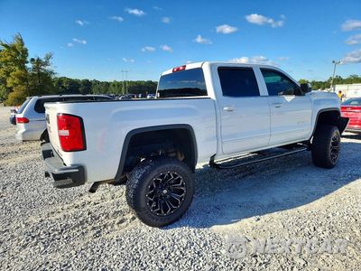 Trzecie zdjęcie samochodu z tyłu: 2018 GMC SIERRA K1500 SLE VIN:3GTU2MEC8JG290684 - miniatura