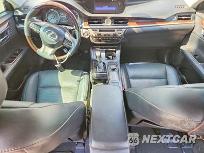 Zdjęcie 8 z 13 samochodu: 2018 LEXUS ES 350 VIN:58ABK1GG4JU087444 - miniatura