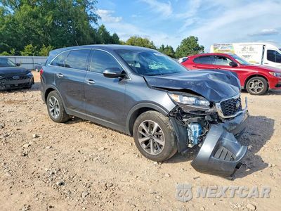 Czwarte zdjęcie samochodu z boku: 2020 KIA SORENTO S VIN:5XYPG4A59LG690373 - miniatura