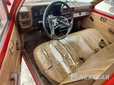 Zdjęcie 8 z 12 samochodu: 1986 TOYOTA PICK UP VIN:JT4RN50R6G0210875 - miniatura