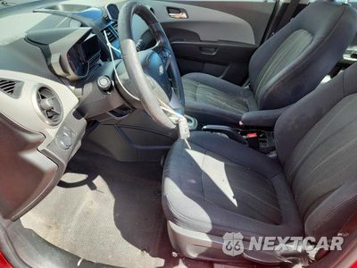 Zdjęcie 7 z 12 samochodu: 2014 CHEVROLET SONIC LT VIN:1G1JC5SG0E4111109 - miniatura