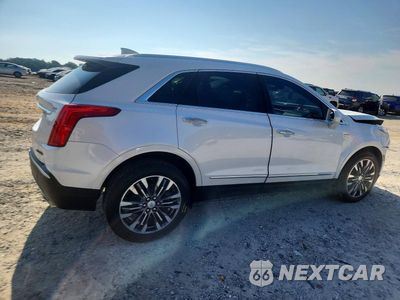 Trzecie zdjęcie samochodu z tyłu: 2017 CADILLAC XT5 PREMIUM LUXURY VIN:1GYKNERS5HZ220912 - miniatura
