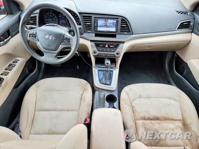 Zdjęcie 8 z 12 samochodu: 2018 HYUNDAI ELANTRA SE VIN:KMHD74LF8JU580835 - miniatura