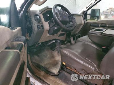 Zdjęcie 8 z 12 samochodu: 2010 FORD F250 SUPER DUTY VIN:1FTSX2B55AEA90873 - miniatura