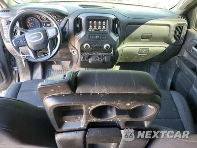 Zdjęcie 8 z 12 samochodu: 2025 GMC SIERRA K1500 VIN:1GTUUAED5SZ149123 - miniatura