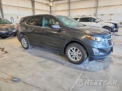 Czwarte zdjęcie samochodu z boku: 2020 CHEVROLET EQUINOX LT VIN:3GNAXKEV4LS586920 - miniatura