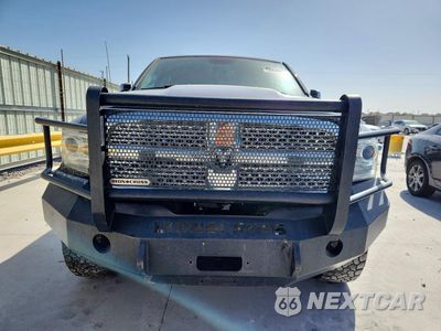 Piąte zdjęcie samochodu w środku: 2018 RAM 1500 LARAMIE VIN:1C6RR7NT0JS110522 - miniatura