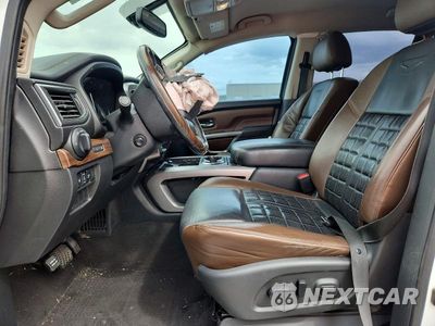 Zdjęcie 7 z 12 samochodu: 2017 NISSAN TITAN PLATINUM RESERVE VIN:1N6AA1E58HN507056 - miniatura
